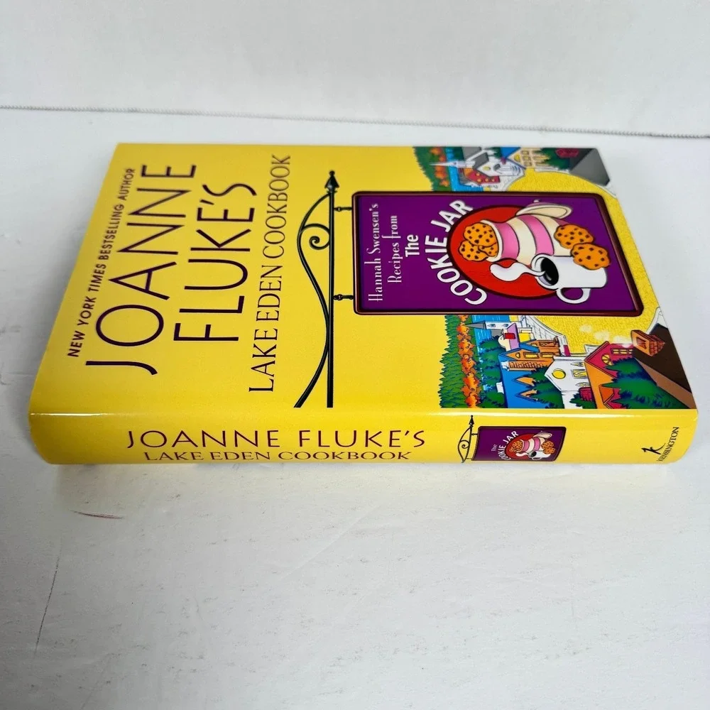Joanne‎ Fluke's Lake Eden Cookbook Hannah Swensen Recipes 2011 1st Printing
